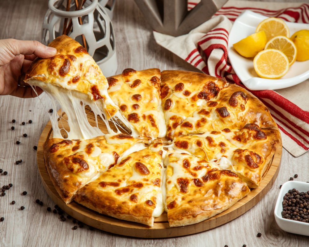 Cheese Pizza 